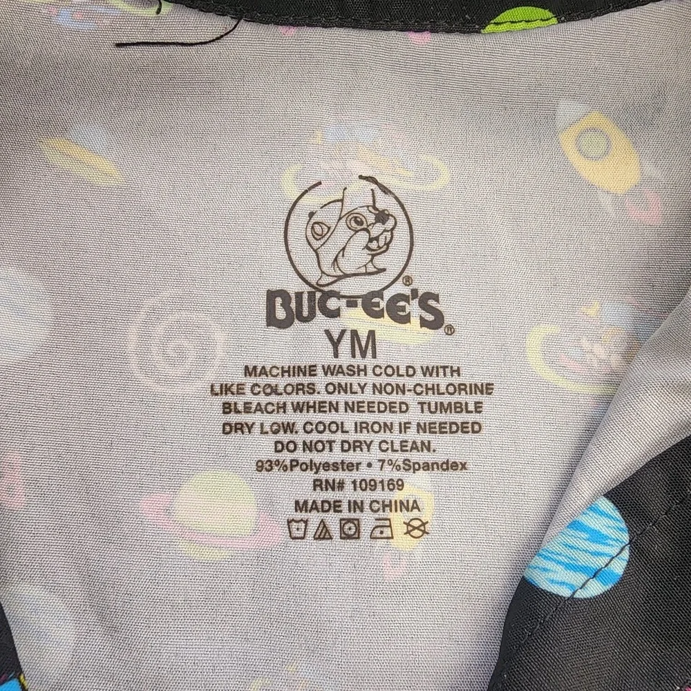 Bucees Youth Kids Button Down Shirt All‎ Over Print Medium Boys Hawaiian Space